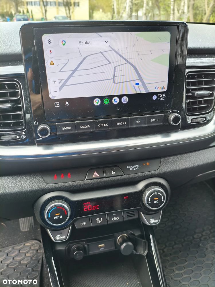 Kia Stonic 1.2 L - 14