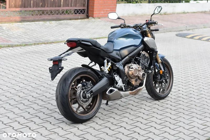 Honda CB - 15