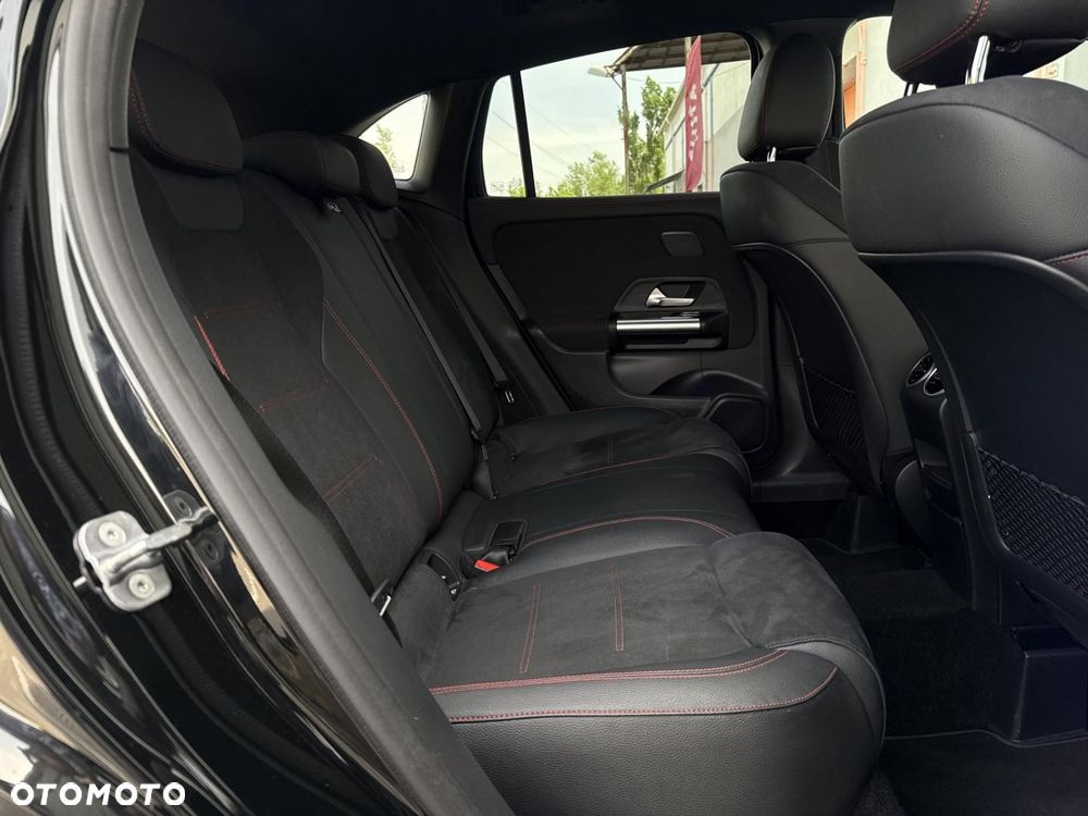 Mercedes-Benz GLA - 19