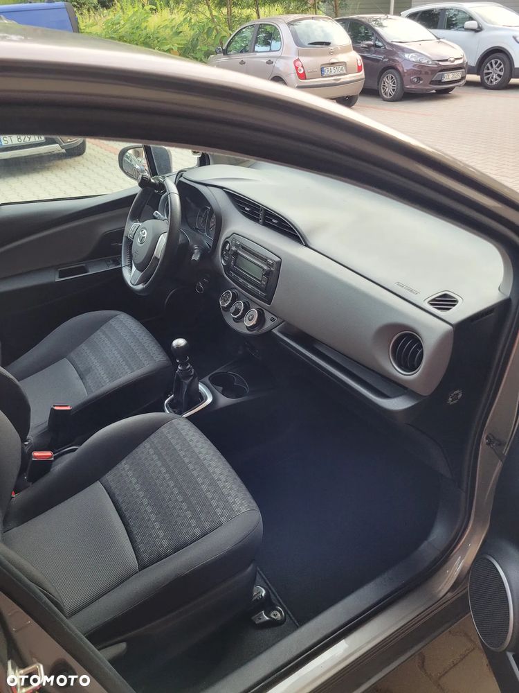 Toyota Yaris 1.33 Active EU6 - 13