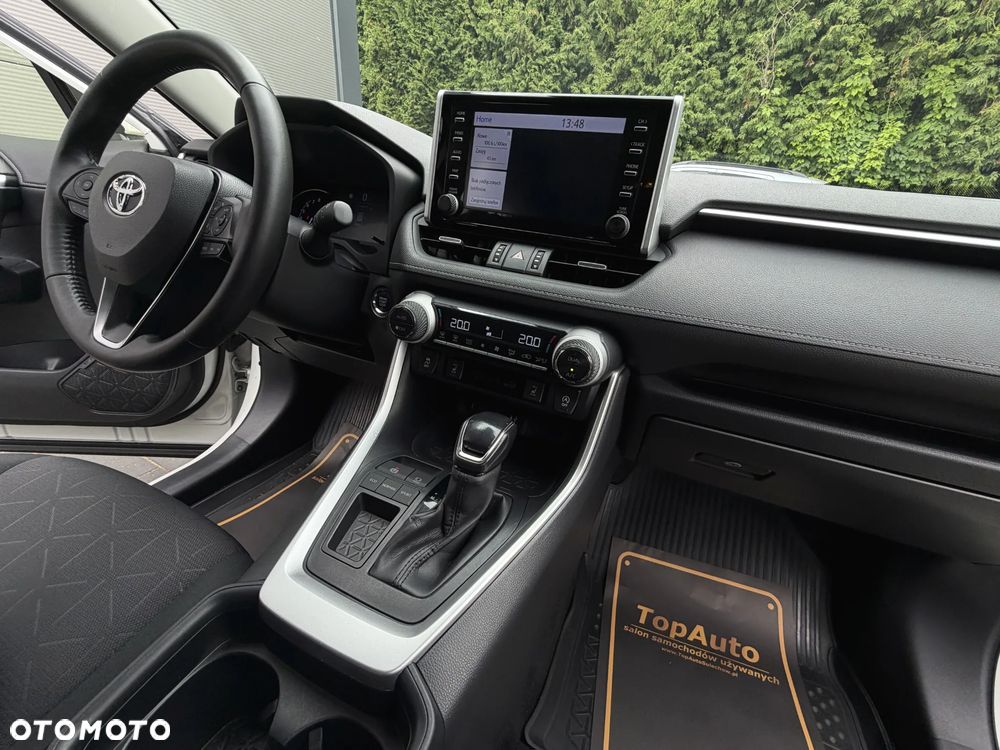 Toyota RAV4 - 16
