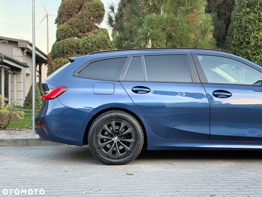 BMW Seria 3 318i - 14