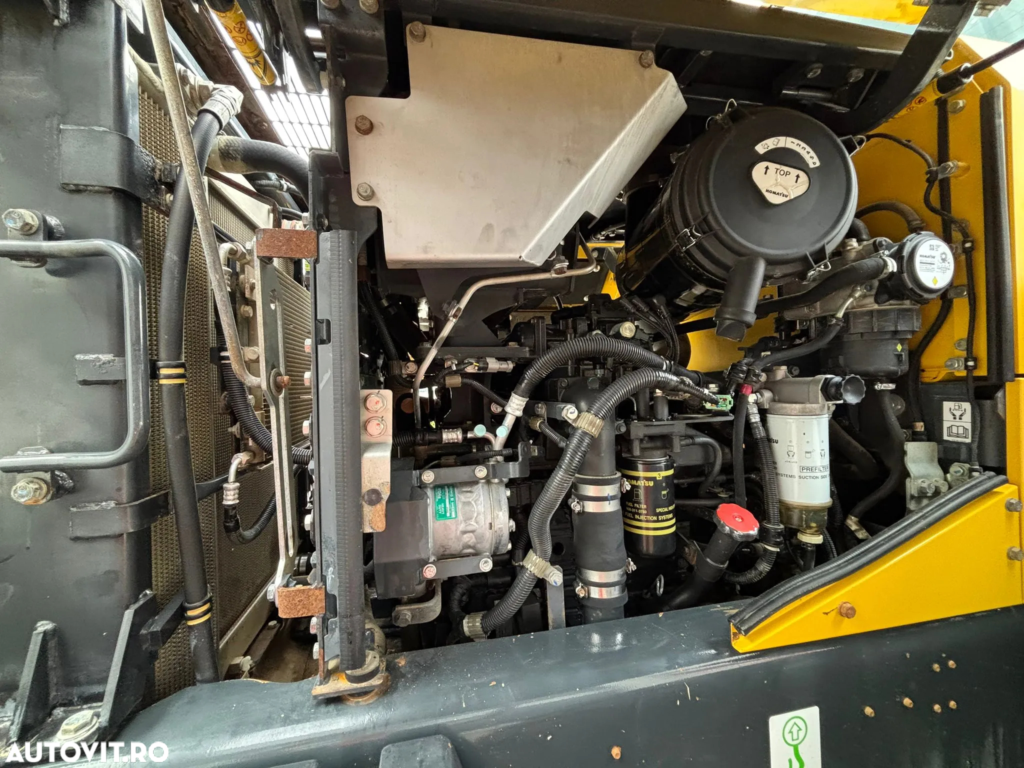 Komatsu WA320-7 Incarcator frontal vola wola compact buldo - 13