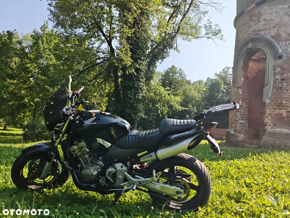 Honda Hornet - 24