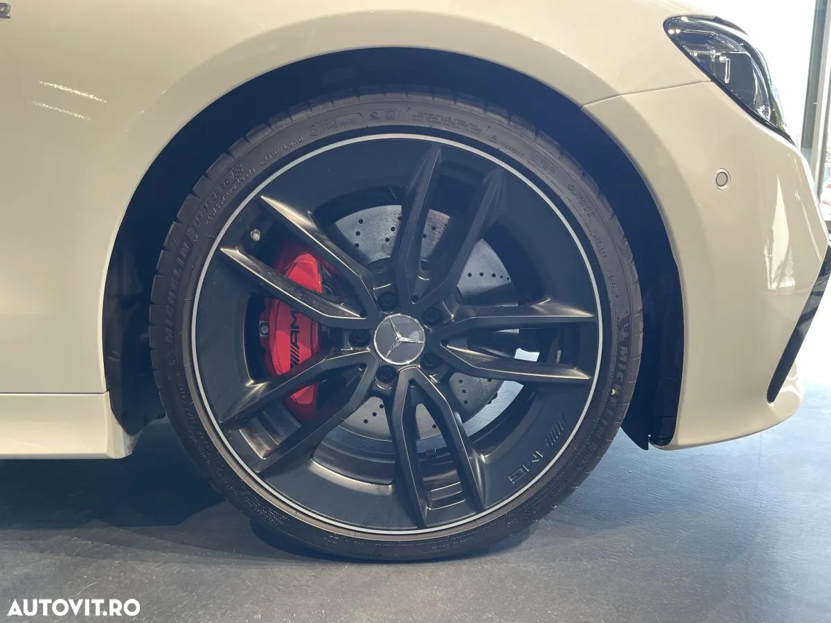 Mercedes-Benz E AMG 53 4Matic Cabrio AMG Speedshift 9G-TRONIC - 24