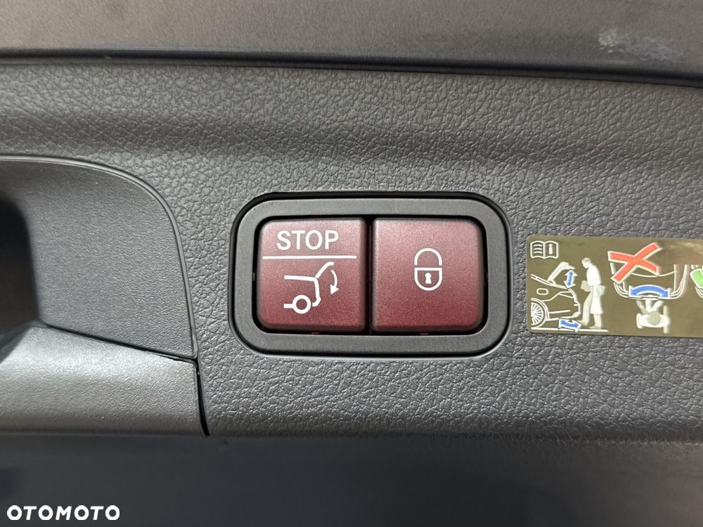 Mercedes-Benz GLE - 16