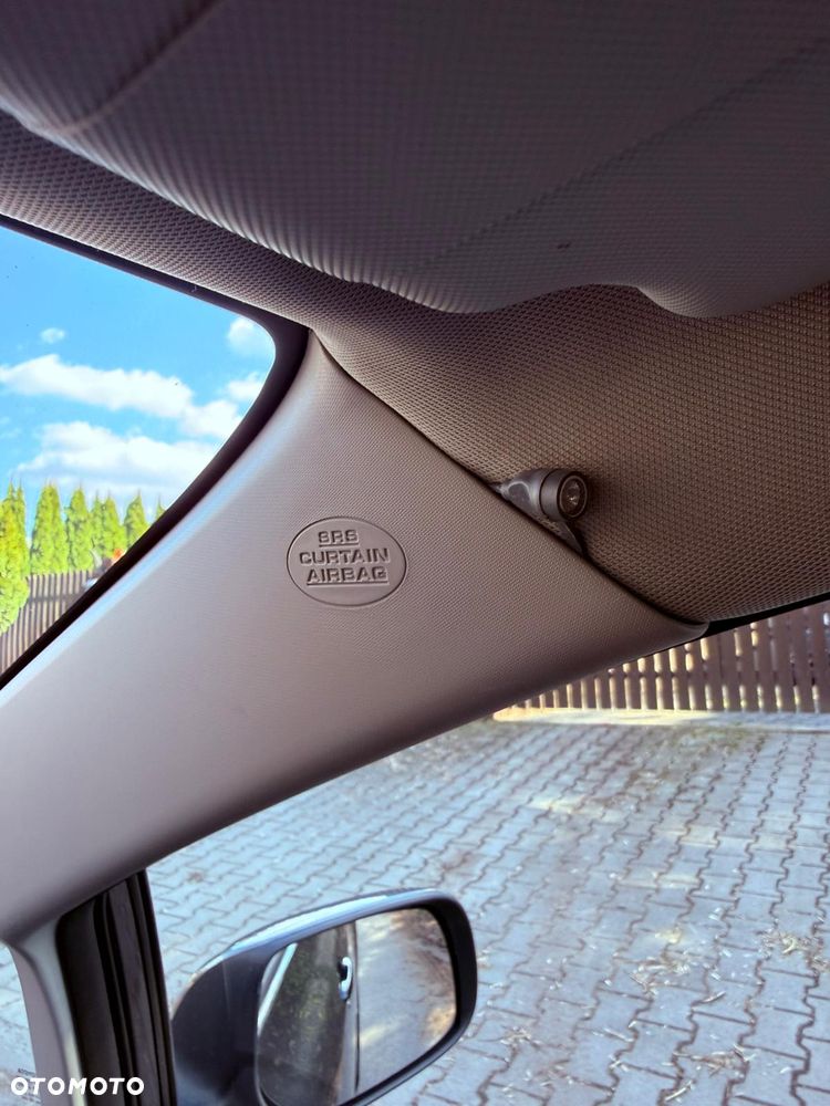 Toyota Auris 1.6 VVT-i Prestige Start - 27