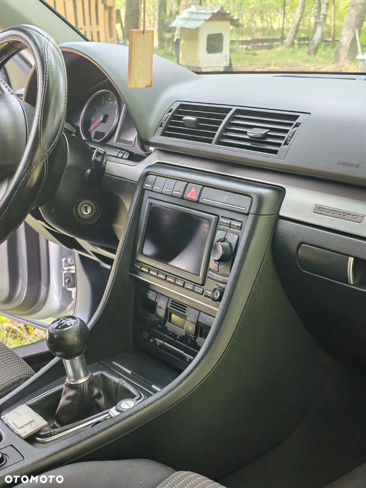 Audi A4 Avant 1.8 T quattro - 30