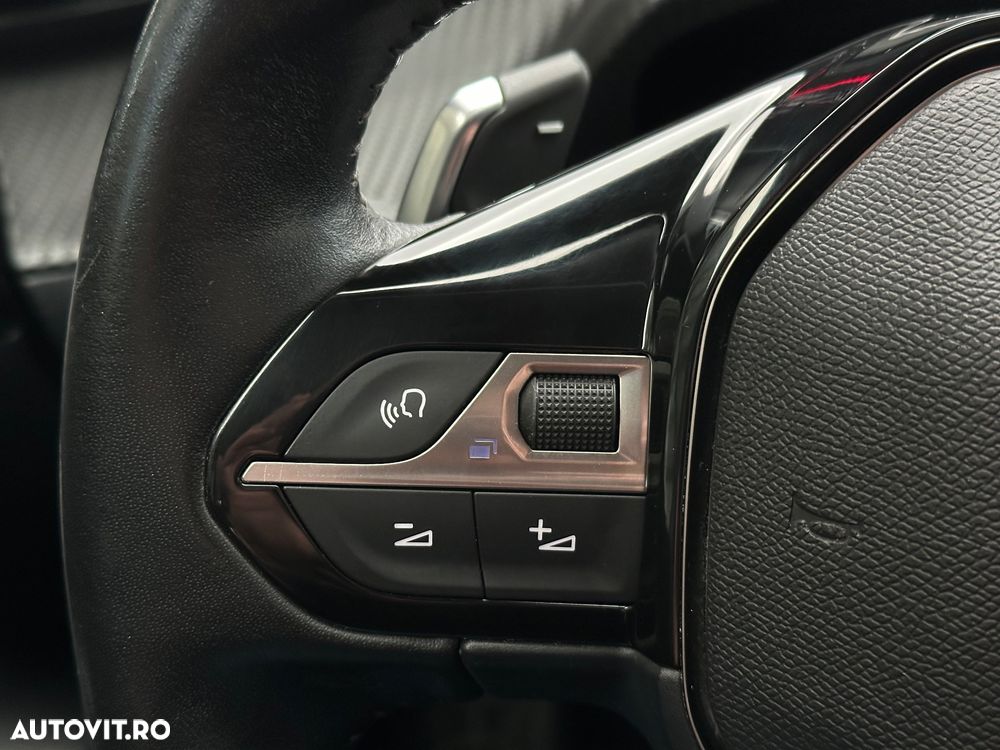 Peugeot 2008 PureTech 130 EAT8 Active - 34