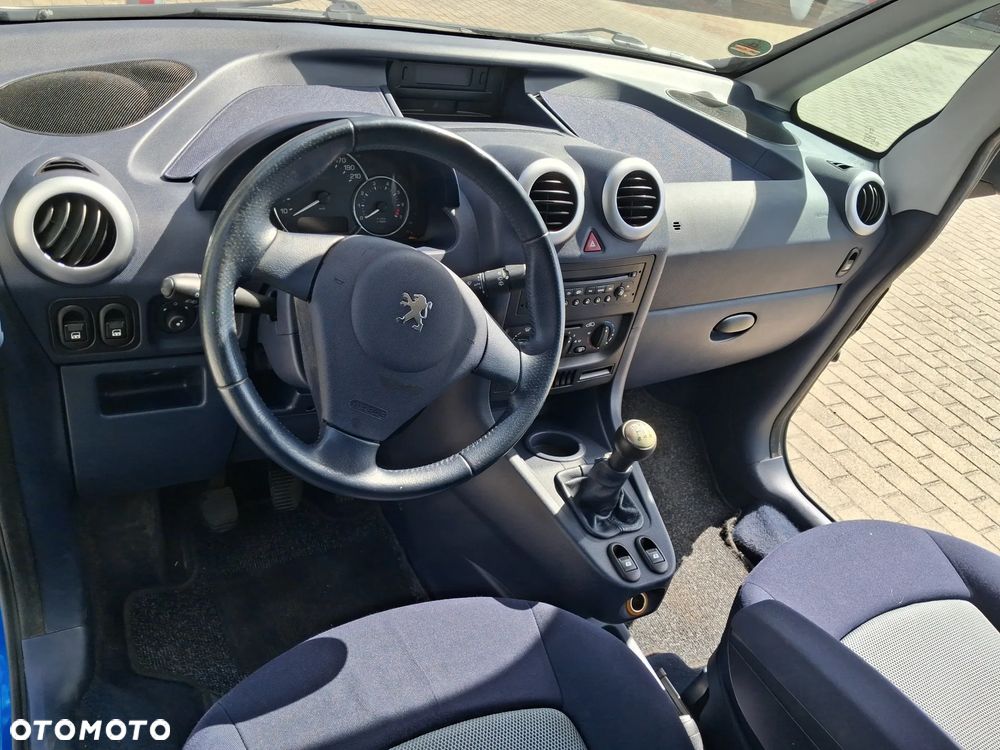 Peugeot 1007 1.4 Trendy - 9
