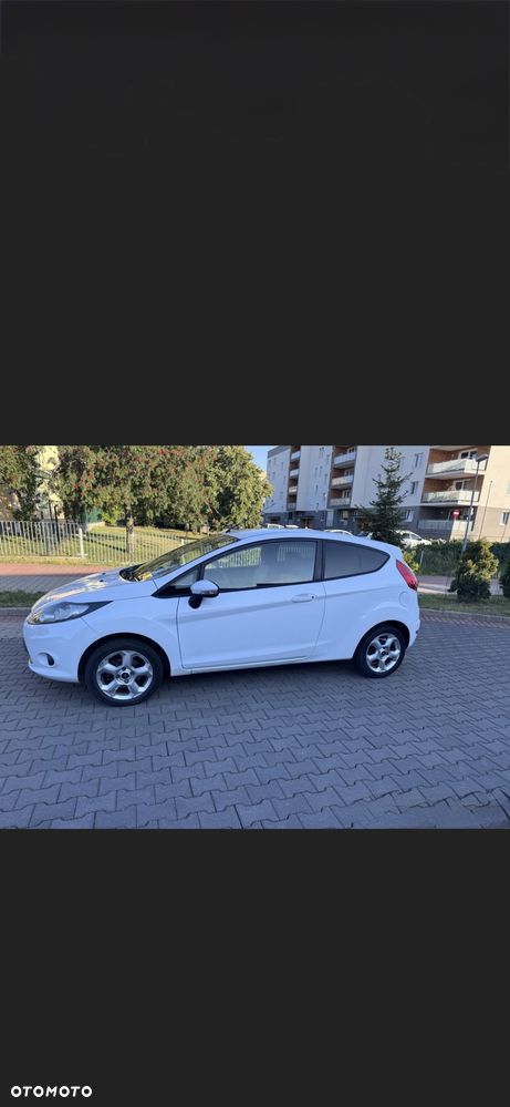 Ford Fiesta 1.25 Ambiente - 1