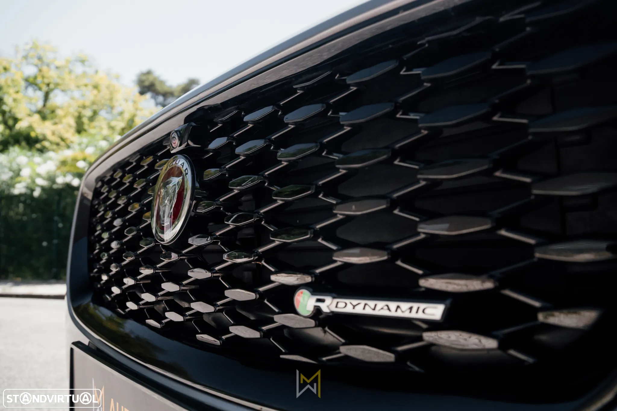 Jaguar E-Pace 1.5 P300e R-Dynamic SE AWD Aut. - 14