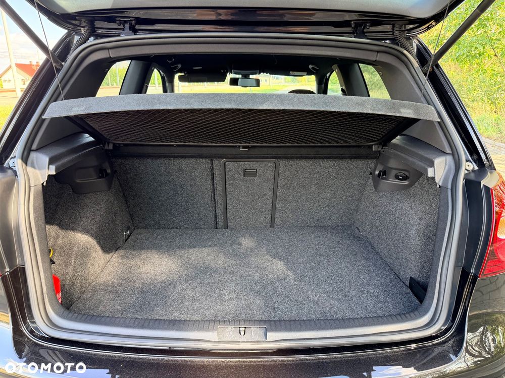 Volkswagen Golf R32 - 24