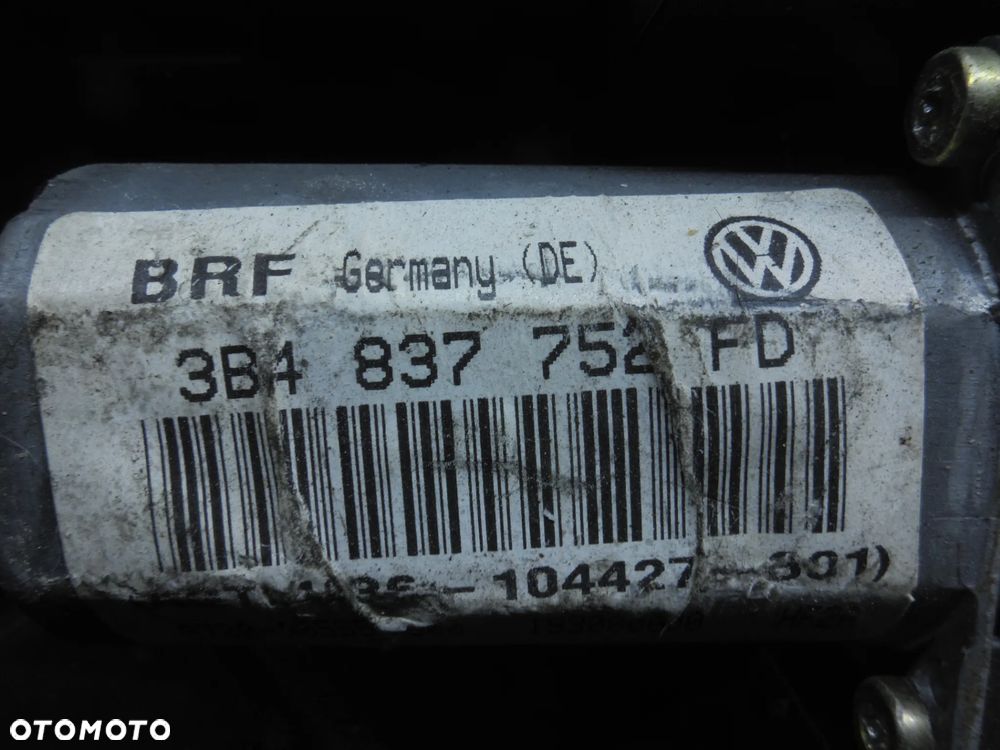VW PASSAT B5 SILNICZEK SZYBY PRAWY PRZÓD 3B4837752FD - 2