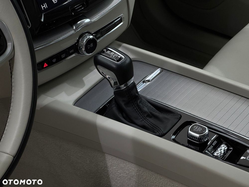 Volvo XC 60 D5 AWD Inscription - 9