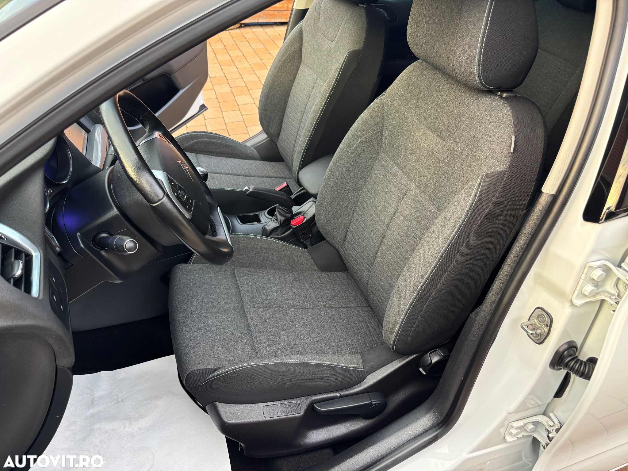 Citroën C4 PureTech 110 Selection - 15