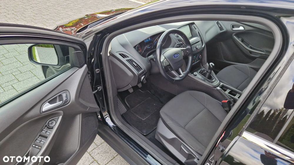 Ford Focus 1.0 EcoBoost Titanium ASS - 8