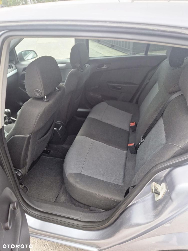 Opel Astra - 34