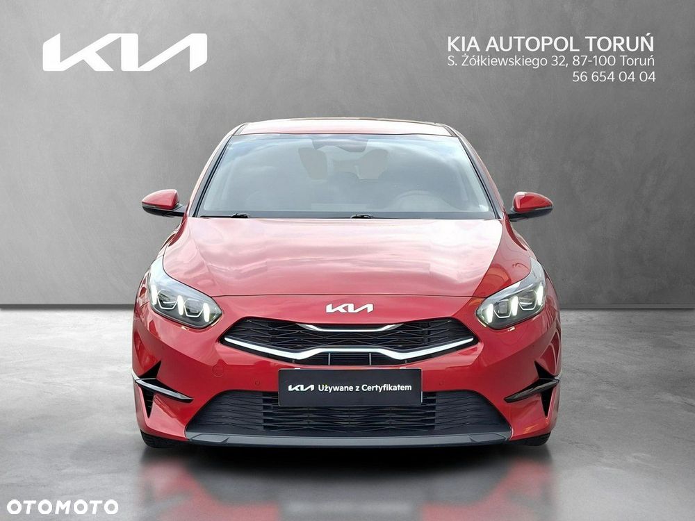 Kia Ceed - 8