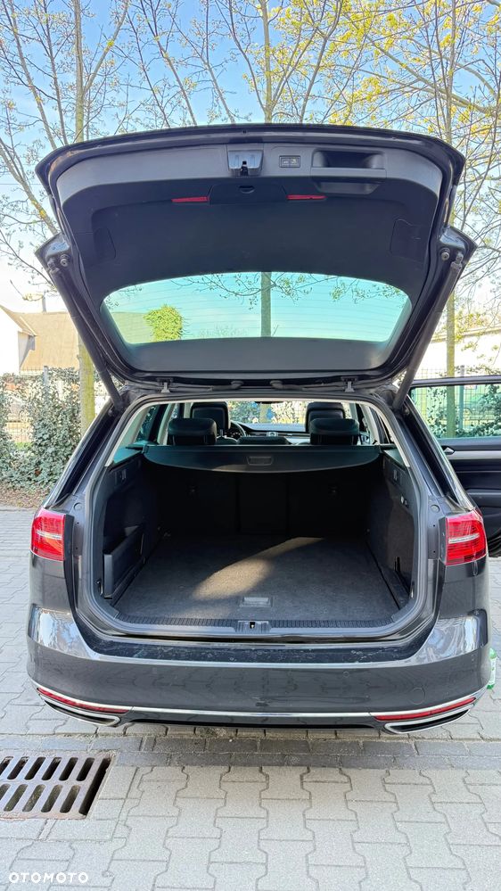 Volkswagen Passat Variant 2.0 TDI Bi-Turbo BMT 4Mot Highline DSG - 12