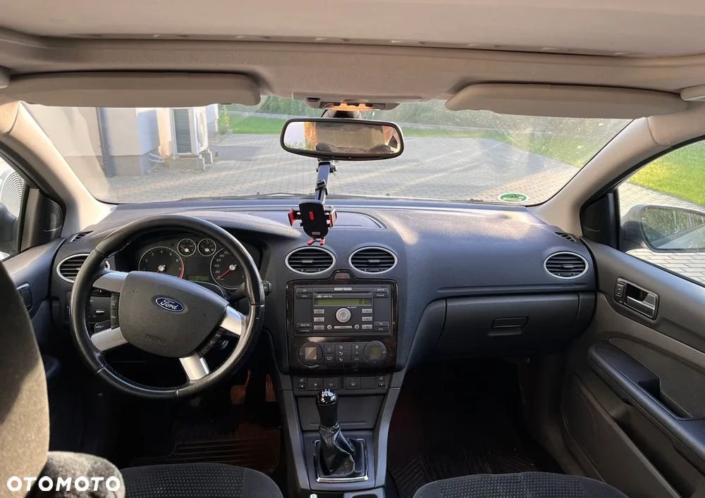 Ford Focus 1.6 Ti-VCT Ghia - 20