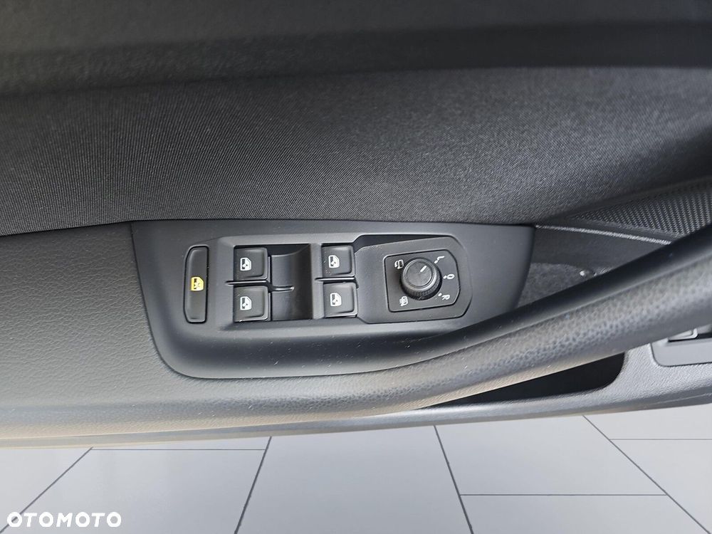 Volkswagen Passat Variant 1.5 TSI EVO Business DSG - 19