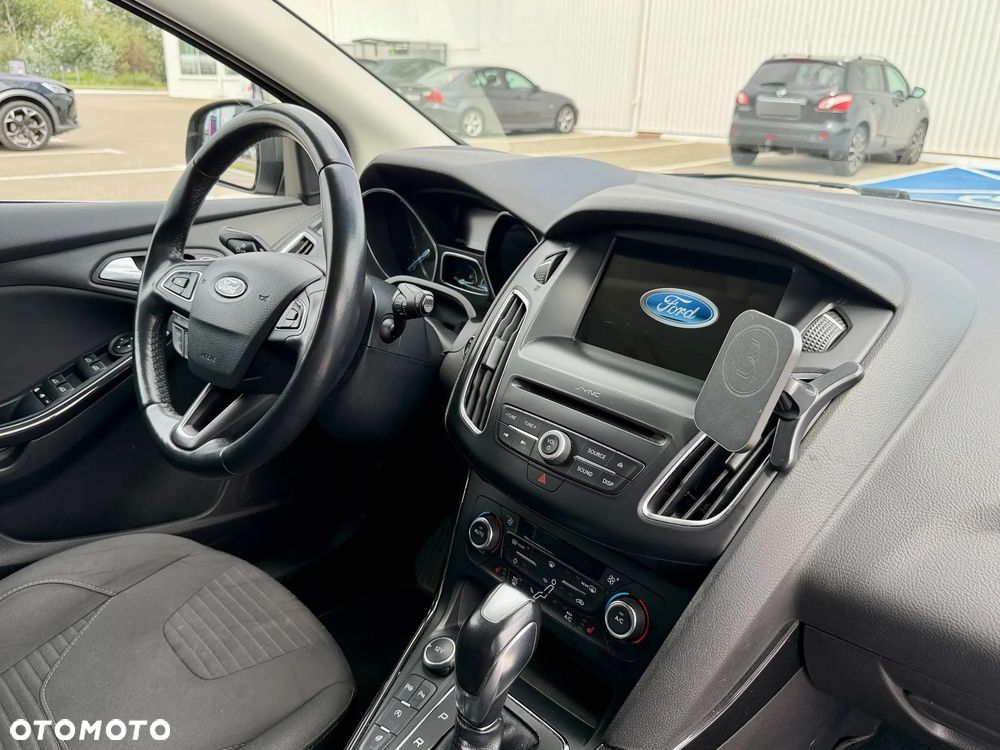 Ford Focus 2.0 EcoBlue Titanium Business - 18