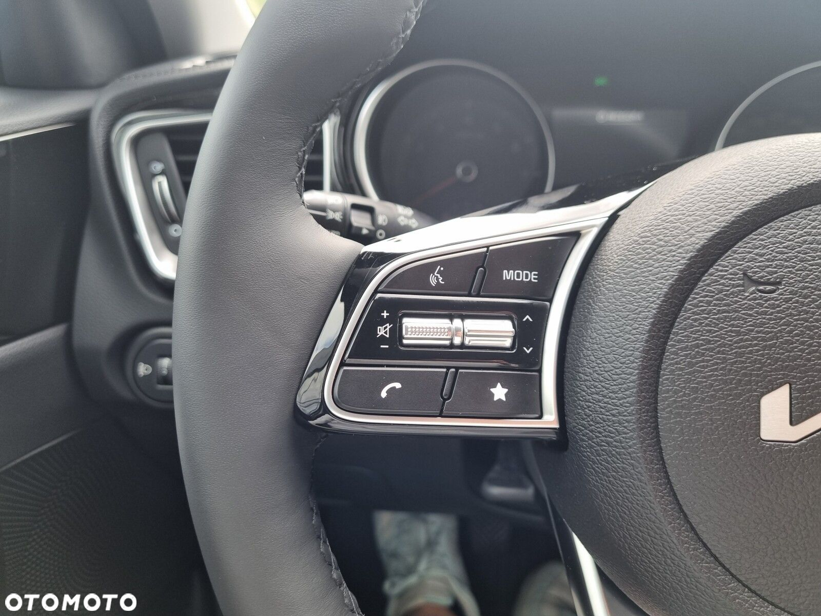 Kia Ceed - 20