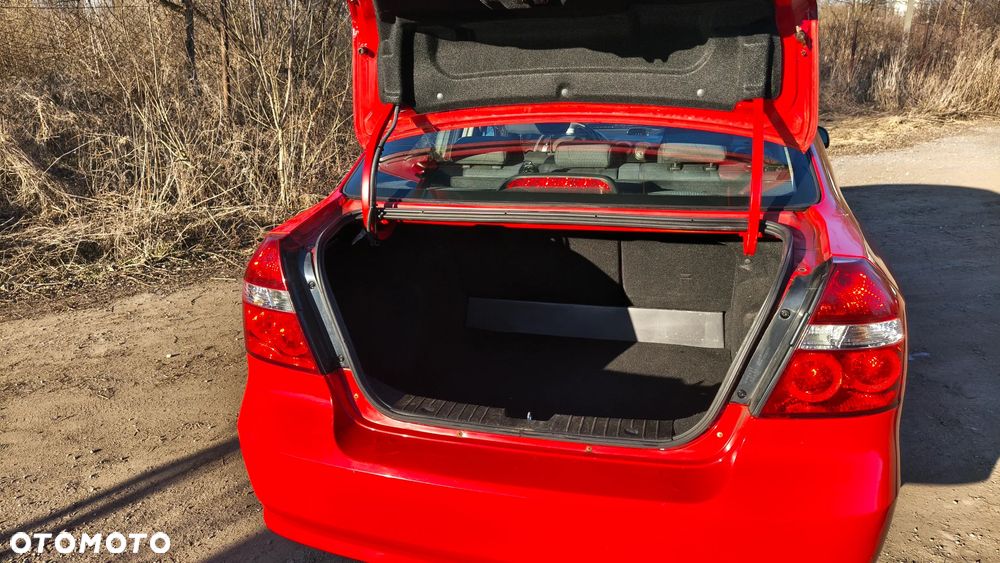 Chevrolet Aveo 1.2 16V Base / Classic - 5