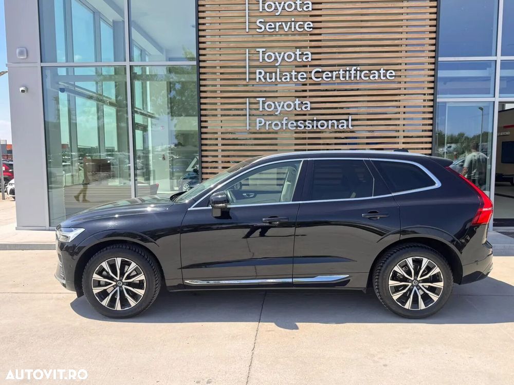 Volvo XC 60 B5 AT AWD MHEV Plus Dark - 10