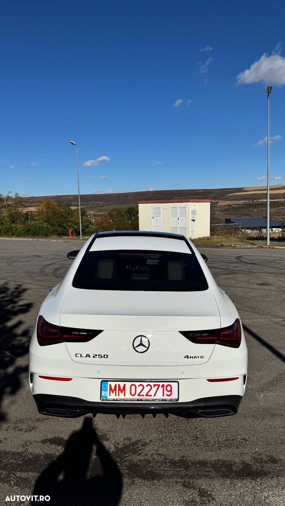 Mercedes-Benz CLA 250 4Matic 7G-DCT AMG Line - 5