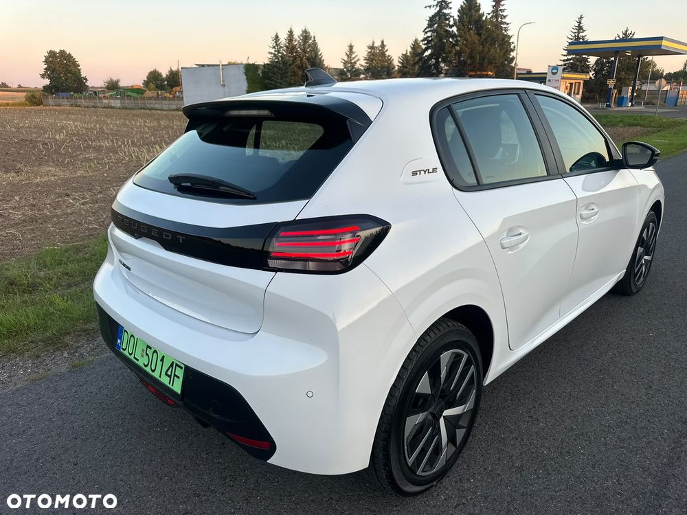 Peugeot 208 Elektromotor 136 E-Style - 37