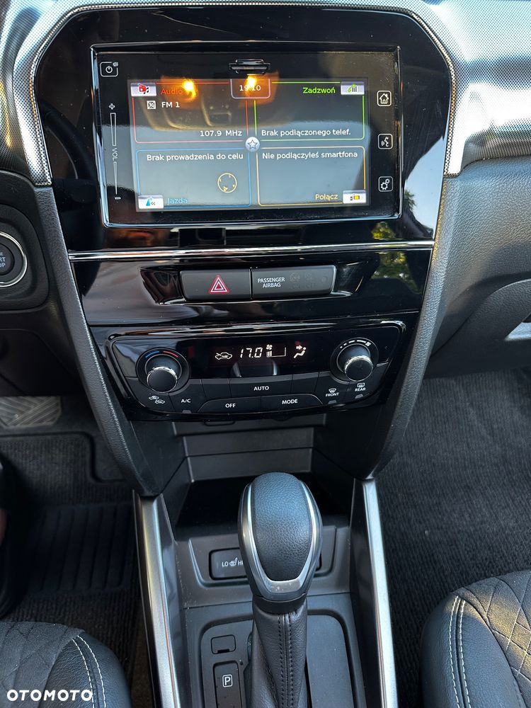 Suzuki Vitara 1.5 Dualjet Hybrid AGS Comfort - 17