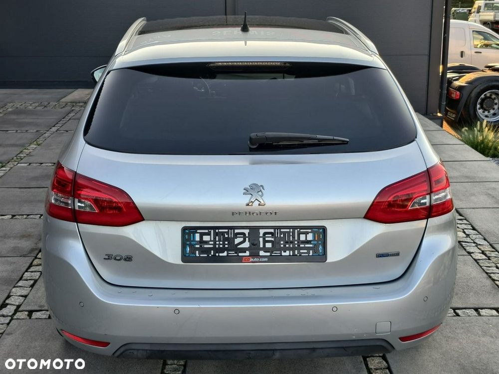 Peugeot 308 - 6