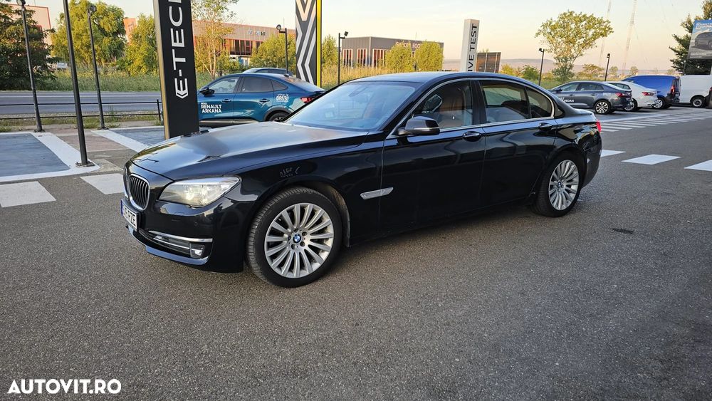 BMW Seria 7 740d xDrive - 14