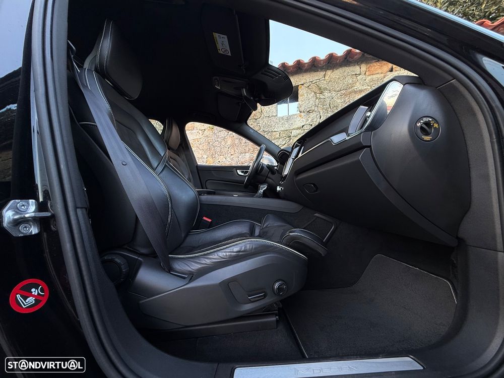 Volvo XC 60 2.0 D4 R-Design Geartronic - 7