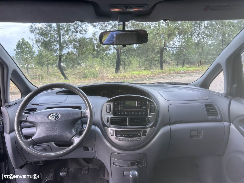 Toyota Previa 2.0 D4D Pack - 6