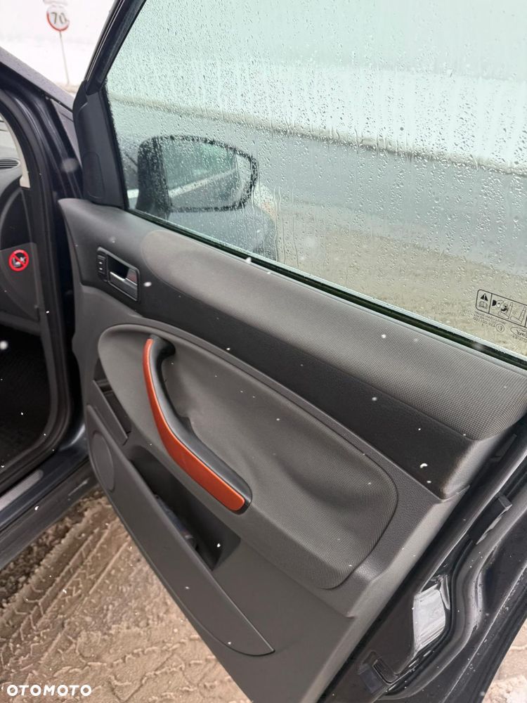 Ford Kuga 2.0 TDCi Trend - 28