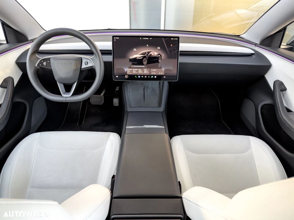 Tesla Model 3 RWD - 3