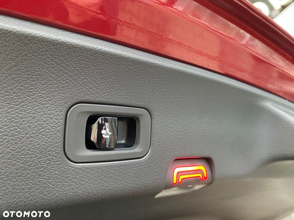 Mercedes-Benz GLC - 25