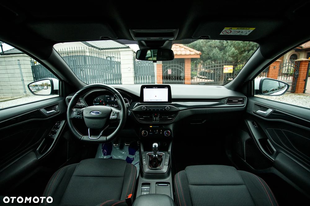 Ford Focus 1.5 EcoBlue Start-Stopp-System ST-LINE X - 27