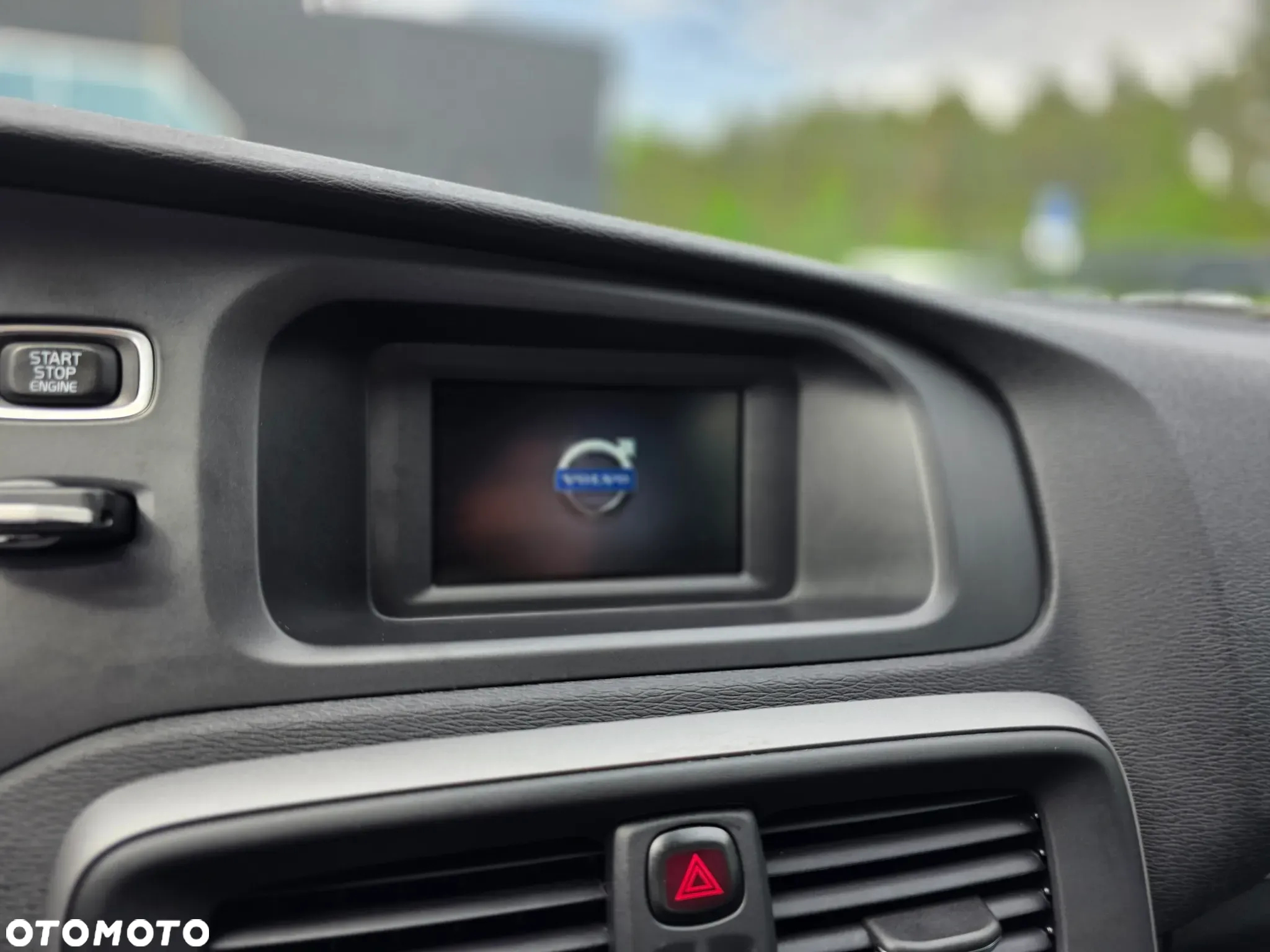Volvo V40 D2 Momentum - 26