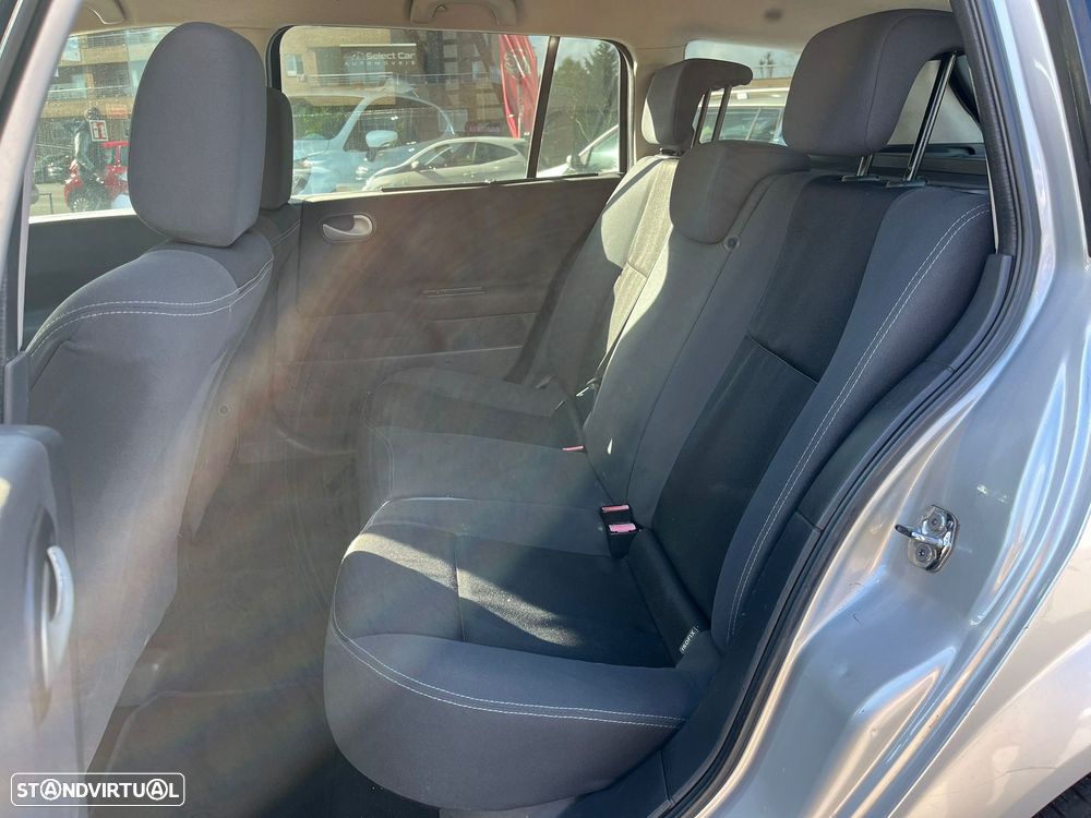 Renault Mégane Break 1.5 dCi Extreme - 11