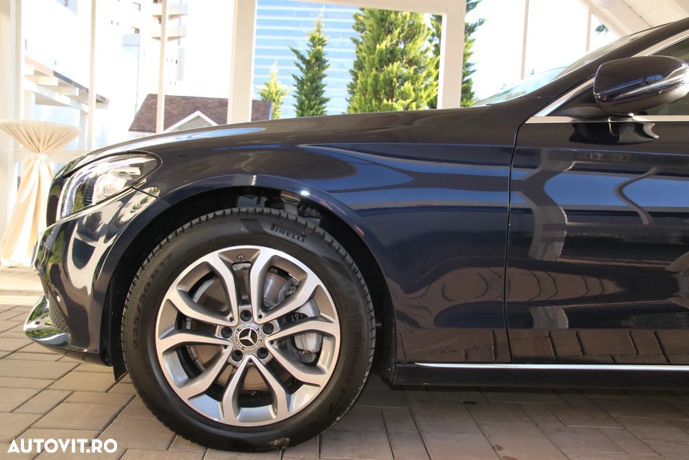 Mercedes-Benz C - 3