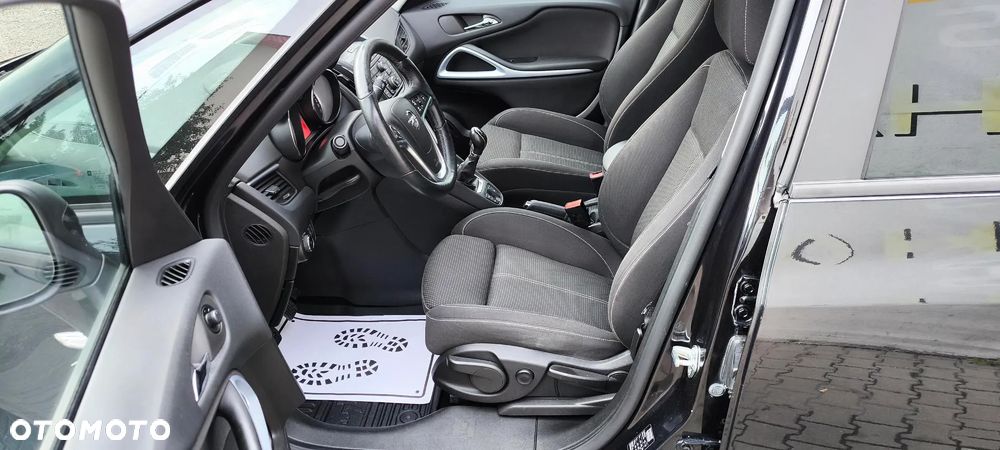 Opel Zafira - 9