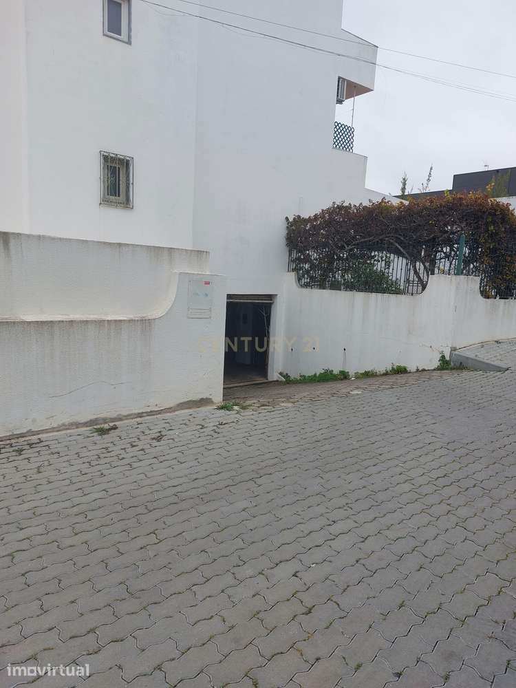 Garagem box fechada Urb. Mar e Serra - Grande imagem: 2/7