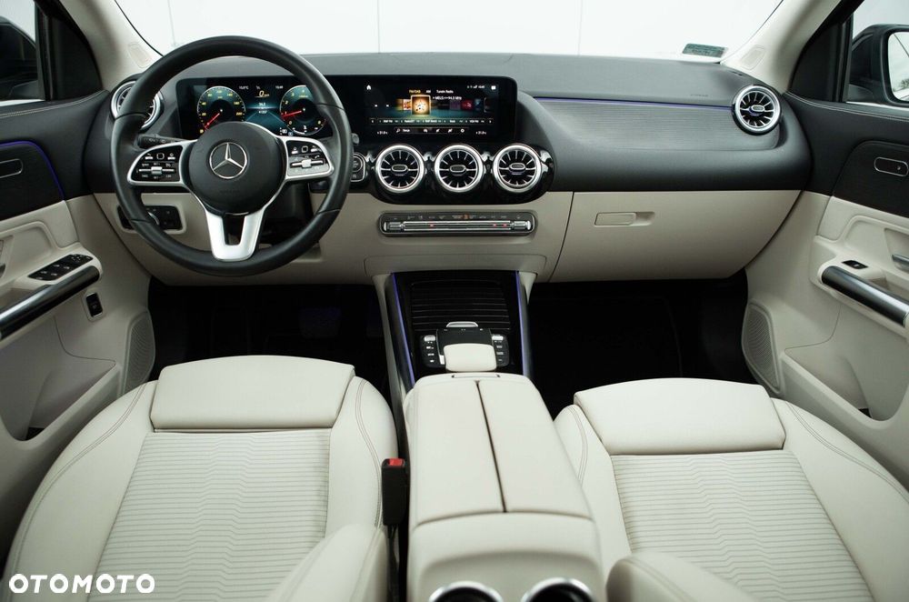 Mercedes-Benz GLA 200 mHEV Progressive 7G-DCT - 27