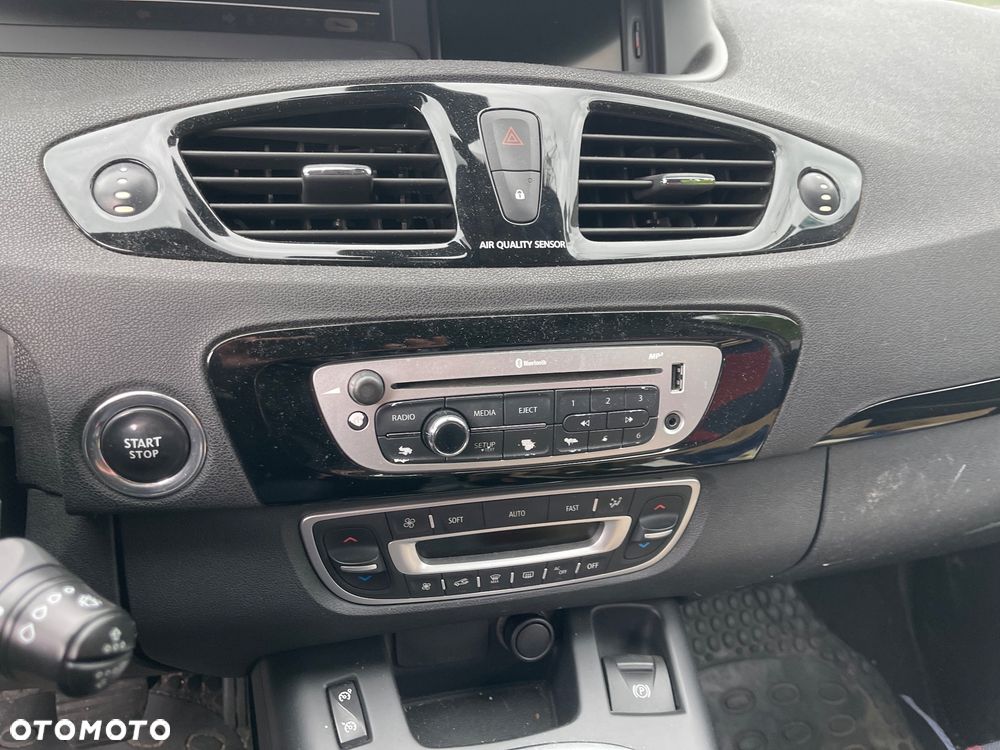 Renault Scenic 1.4 16V TCE Bose Edition - 15