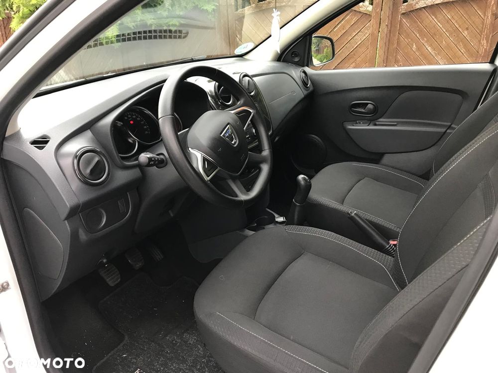 Dacia Sandero - 12