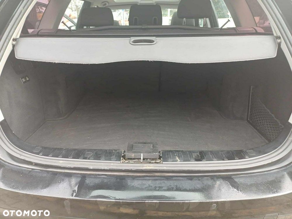 BMW Seria 3 318i Touring Edition Lifestyle - 12